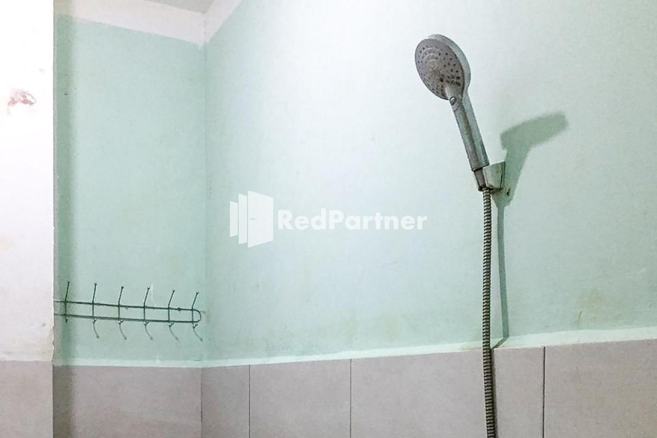 Sutomo Indah Homestay Syariah Mitra Reddoorz Padang Sidempuan ภายนอก รูปภาพ